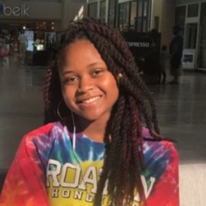 Meet your Posher, Alaura